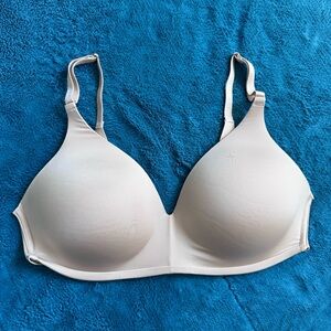 Soma 36C Vanishing 360 Wireless Bra Nude Warm Amber Smooth Seamless Back Closure